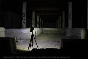 Тест фонаря Fenix HM65R-T Raptor 500 люмен