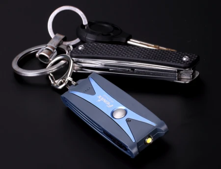 Фонарь Fenix UC01 фиолетовый, UC01p Фонарь Fenix UC01 фиолетовый, UC01p