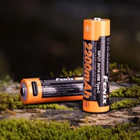 Аккумулятор AA Fenix ARB-L14-2200U с разъемом для USB