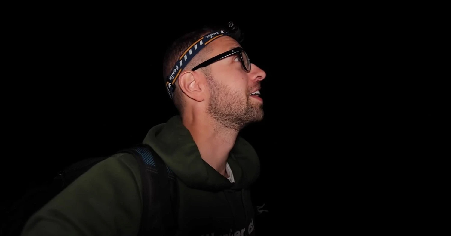 Антон Птушкин вместе с Fenix исследуют Намибию