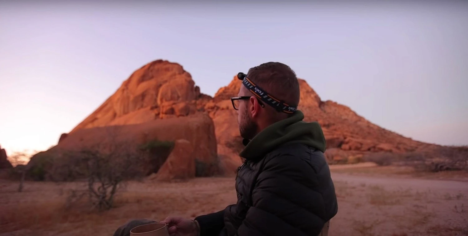 Антон Птушкин вместе с Fenix исследуют Намибию