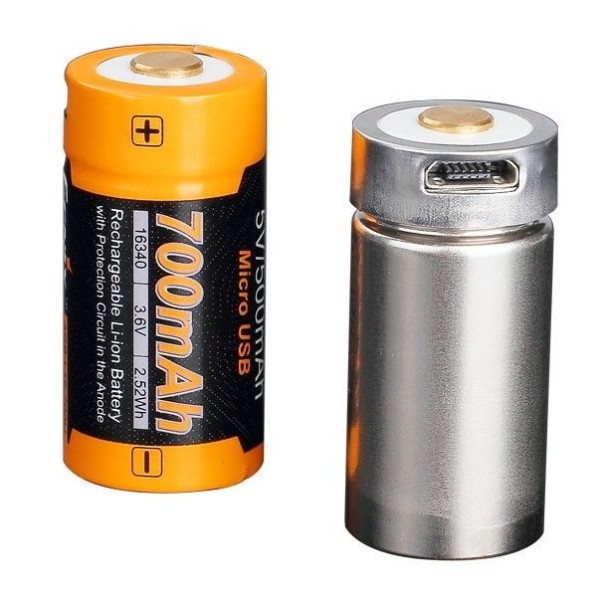 Уцененный товар Аккумулятор 16340 Fenix 700 UP mAh Li-ion разъемом для USB, ARB-L16-700UP(Витрин. образец)