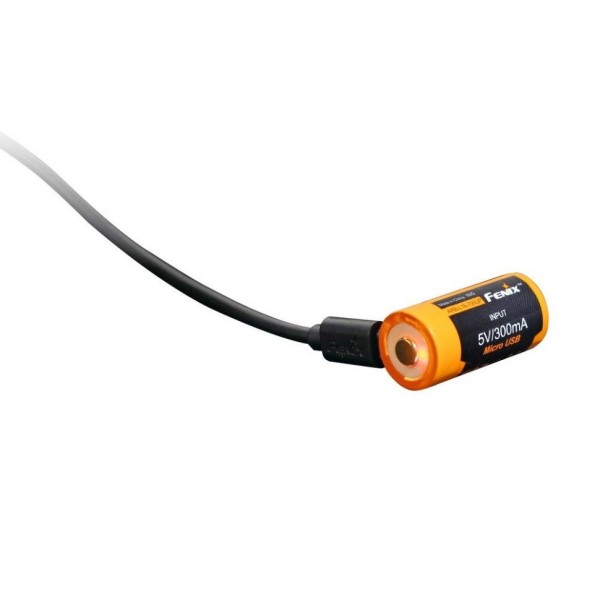 Уцененный товар Аккумулятор 16340 Fenix 700 UP mAh Li-ion разъемом для USB, ARB-L16-700UP(Витрин. образец)