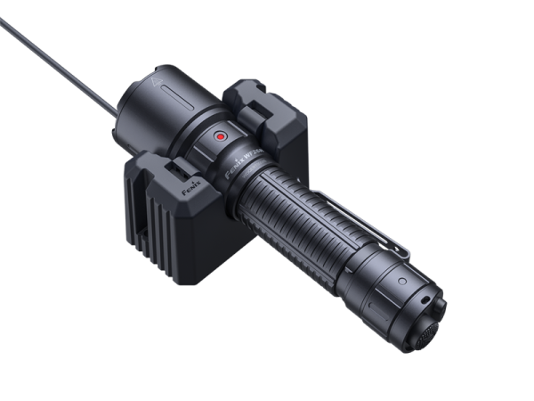 Фонарь ручной сверхмощный Fenix WF26R